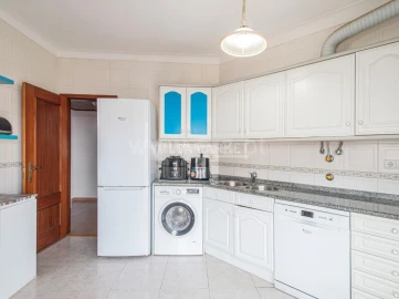 Apartamento T2 para Arrendamento em Lagos (São Sebastião e Santa Maria)