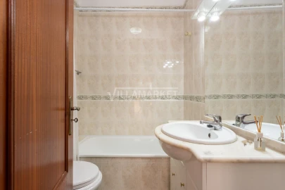Apartamento T2 para Arrendamento em Lagos (São Sebastião e Santa Maria)