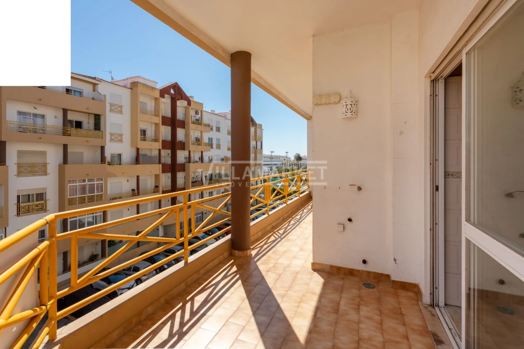 Apartamento T2 para Arrendamento em Lagos (São Sebastião e Santa Maria) Foto 9