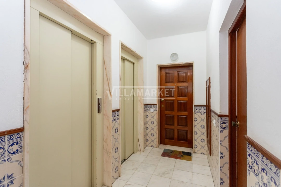Apartamento T2 para Arrendamento em Lagos (São Sebastião e Santa Maria) Foto 31