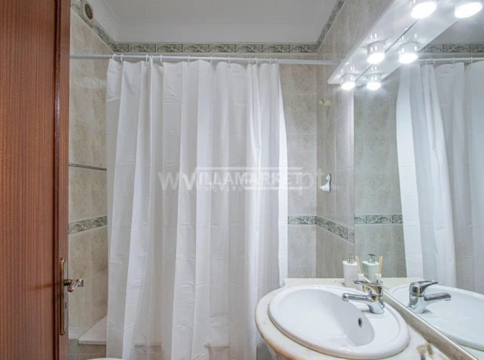 Apartamento T2 para Arrendamento em Lagos (São Sebastião e Santa Maria) Foto 5