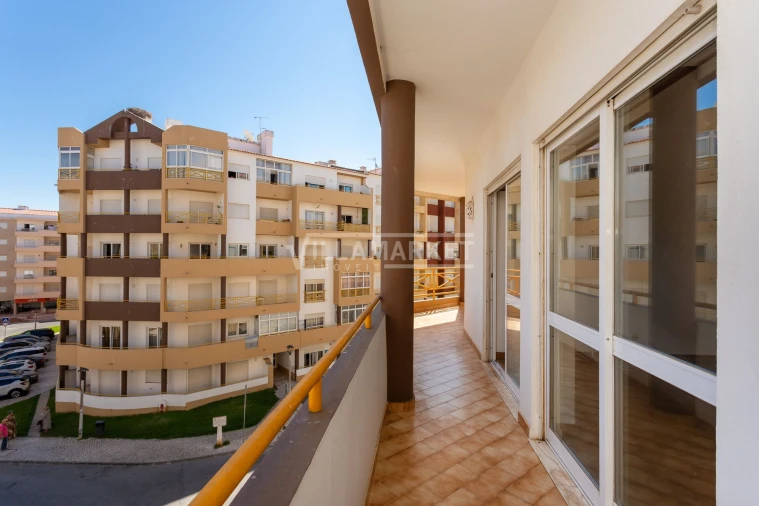 Apartamento T2 para Arrendamento em Lagos (São Sebastião e Santa Maria) Foto 3