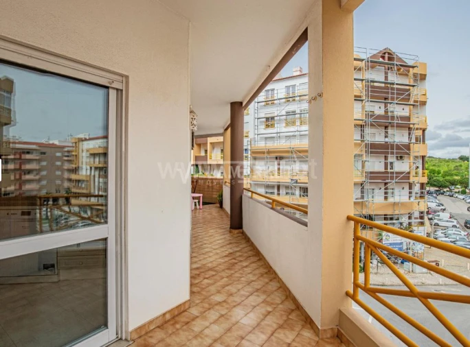Apartamento T2 para Arrendamento em Lagos (São Sebastião e Santa Maria) Foto 6