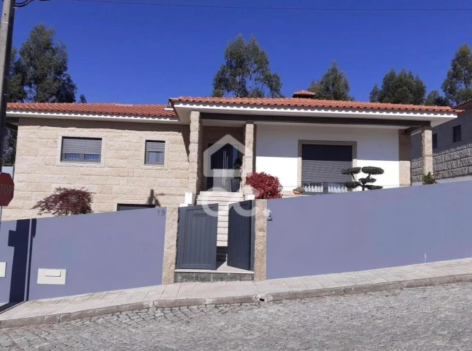 Moradia T3 para Venda em Silvares, Pias, Nogueira e Alvarenga Foto 2