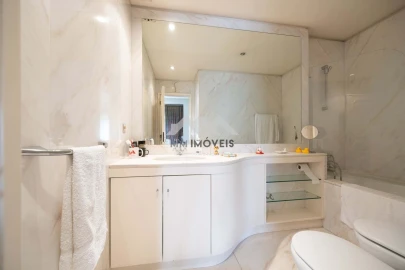 Apartamento T3 para Venda em Aldoar, Foz do Douro e Nevogilde