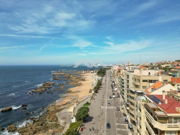 Apartamento T3 para Venda em Aldoar, Foz do Douro e Nevogilde