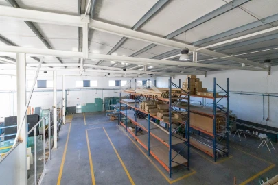 Armazém para Venda em Ermesinde