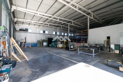 Armazém para Venda em Ermesinde
