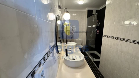 Apartamento T2 para Venda em Caldas da Rainha - Santo Onofre e Serra do Bouro