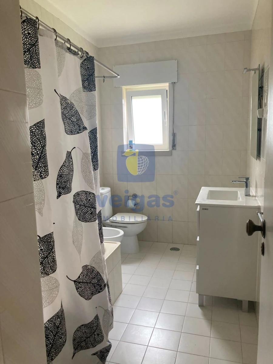 Apartamento T3 para Arrendamento em Foz do Arelho Foto 19