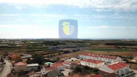 Moradia T2 para Venda em Atouguia da Baleia