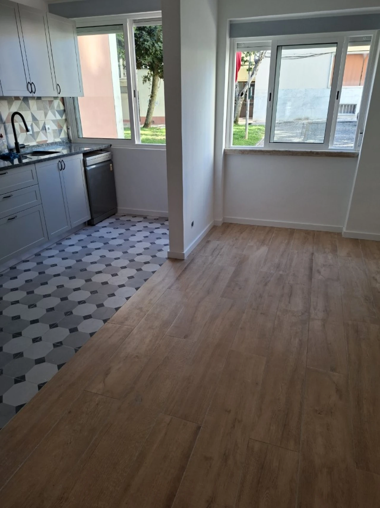 Apartamento T3 para Venda em Agualva e Mira-Sintra Foto 1