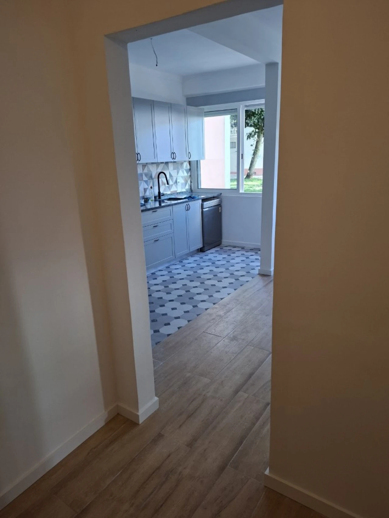 Apartamento T3 para Venda em Agualva e Mira-Sintra Foto 8