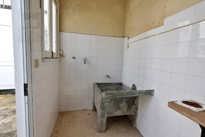 Moradia T4 para Venda em Ponta Delgada (São Pedro)