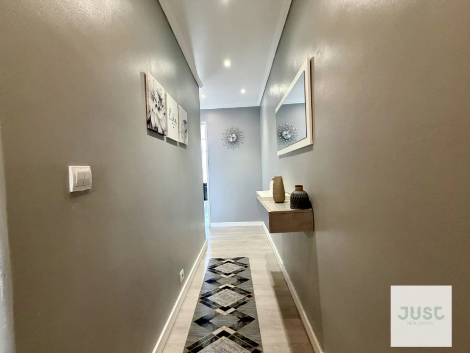 Apartamento T2 para Venda em Penha de França Foto 12