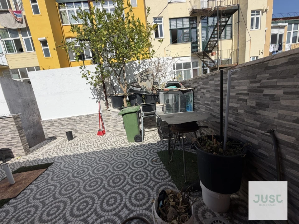 Apartamento T2 para Venda em Penha de França Foto 23