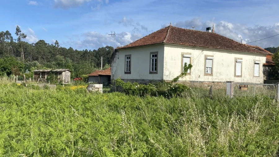 Moradia T4 para Venda em Reboreda e Nogueira
