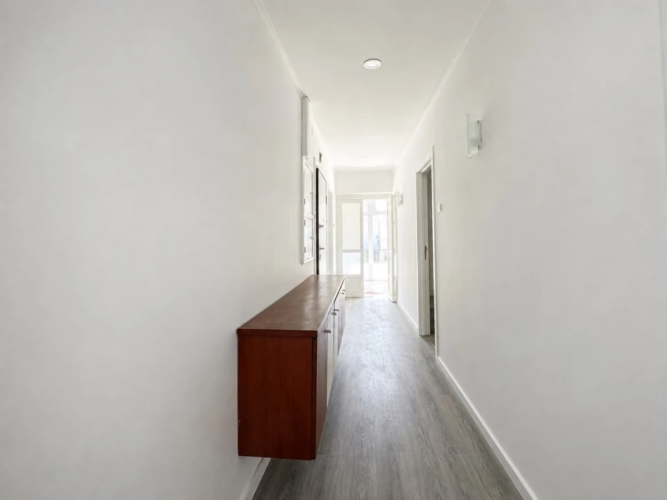 Apartamento T2 para Arrendamento em Queluz e Belas Foto 7