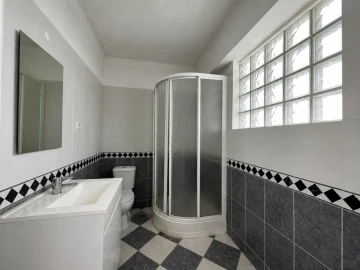 Apartamento T2 para Arrendamento em Queluz e Belas