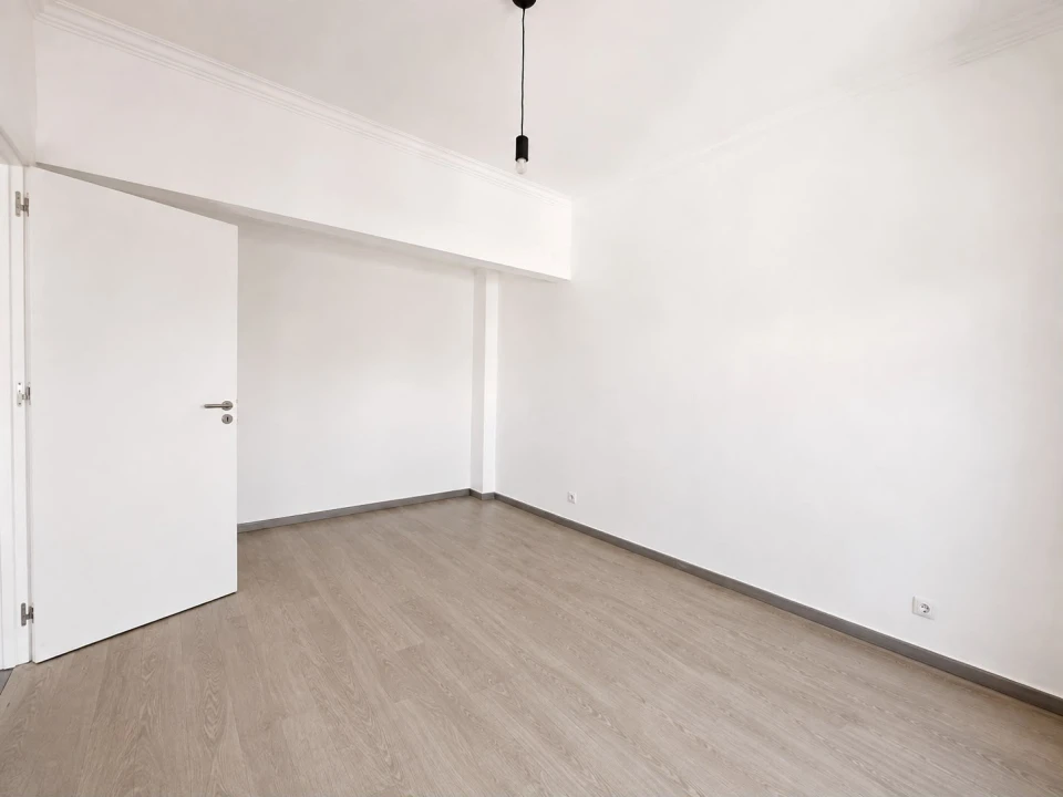 Apartamento T2 para Arrendamento em Queluz e Belas Foto 3