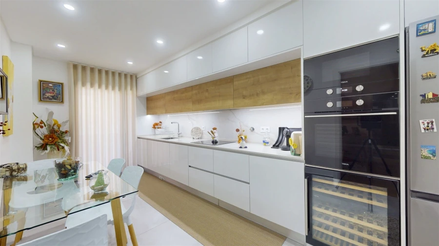 Apartamento T1 para Venda em Póvoa de Santa Iria e Forte da Casa Foto 7