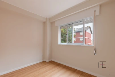 Apartamento T4 para Venda em Ramalde