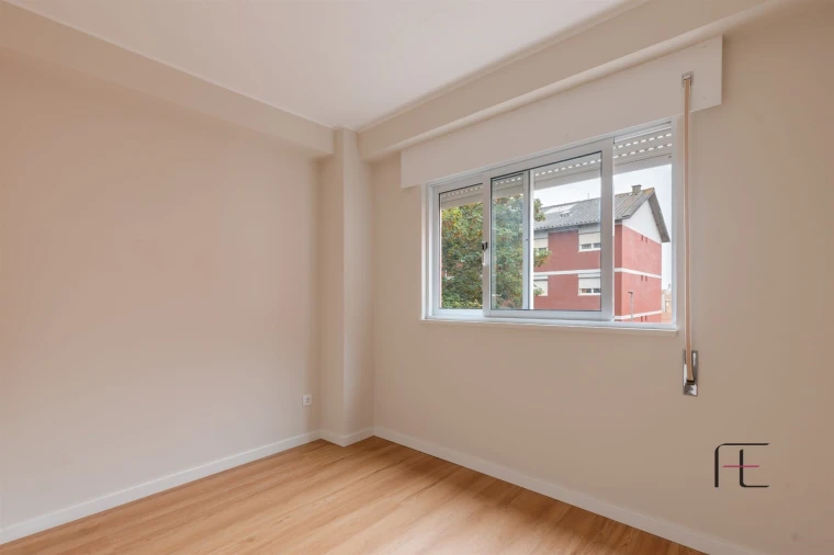 Apartamento T4 para Venda em Ramalde Foto 17