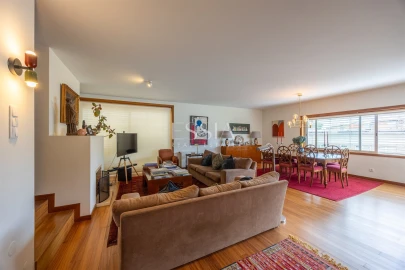 Apartamento T4 para Venda em Lordelo do Ouro e Massarelos