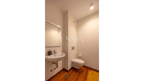 Apartamento T4 para Venda em Lordelo do Ouro e Massarelos