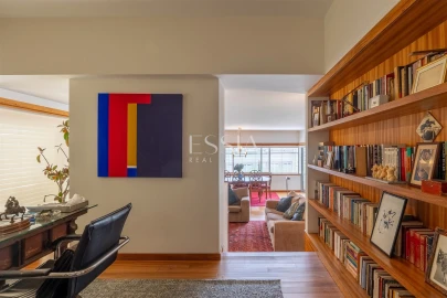 Apartamento T4 para Venda em Lordelo do Ouro e Massarelos