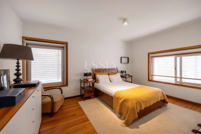 Apartamento T4 para Venda em Lordelo do Ouro e Massarelos