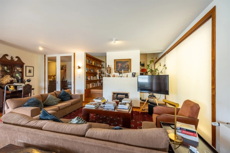 Apartamento T4 para Venda em Lordelo do Ouro e Massarelos Foto 10