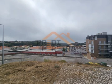 Moradia T3 para Venda em Sesimbra (Santiago)