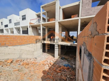 Moradia T3 para Venda em Sesimbra (Santiago)
