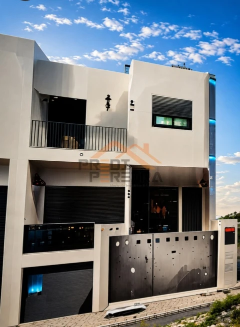 Moradia T3 para Venda em Sesimbra (Santiago)