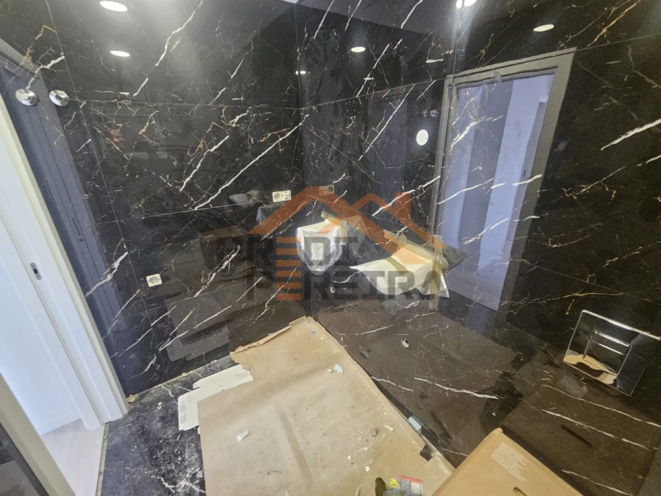 Moradia T3 para Venda em Ramada e Caneças Foto 30