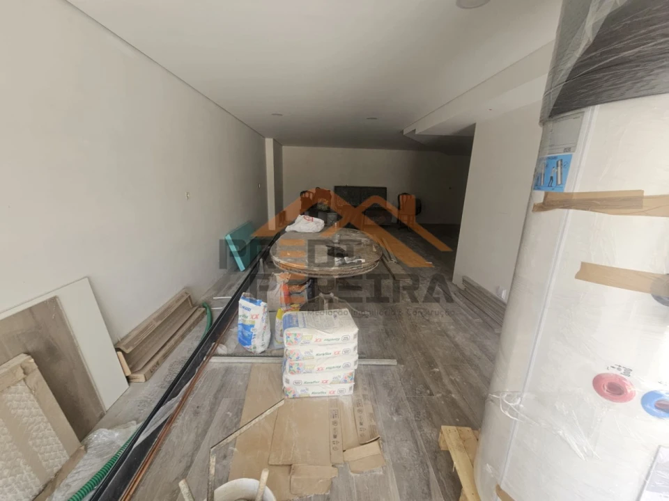 Moradia T3 para Venda em Ramada e Caneças Foto 66
