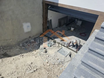 Moradia T3 para Venda em Ramada e Caneças