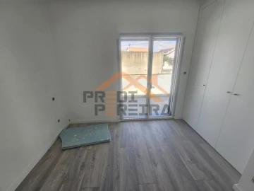 Moradia T3 para Venda em Ramada e Caneças