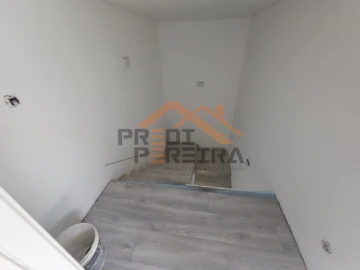 Moradia T3 para Venda em Ramada e Caneças