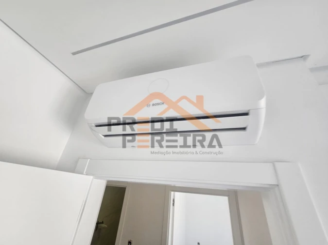 Moradia T3 para Venda em Ramada e Caneças Foto 26