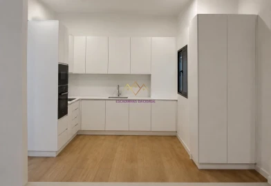 Apartamento T2 para Venda em Santo António dos Cavaleiros e Frielas