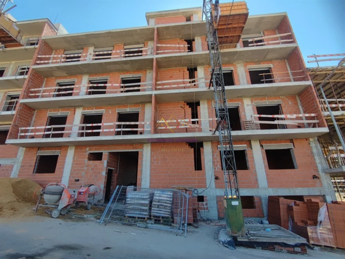 Apartamento T2 para Venda em Santo António dos Cavaleiros e Frielas Foto 10