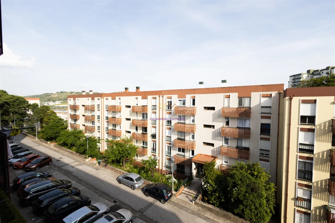 Apartamento T4 para Venda em Loures Foto 29