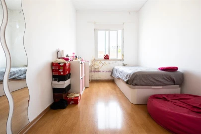 Apartamento T4 para Venda em Loures