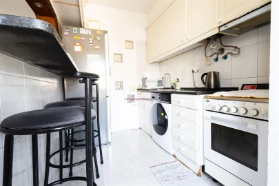 Apartamento T4 para Venda em Loures