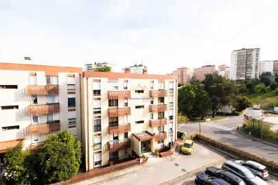 Apartamento T4 para Venda em Loures