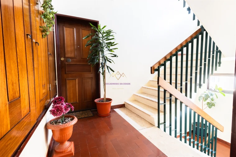 Apartamento T4 para Venda em Loures Foto 28