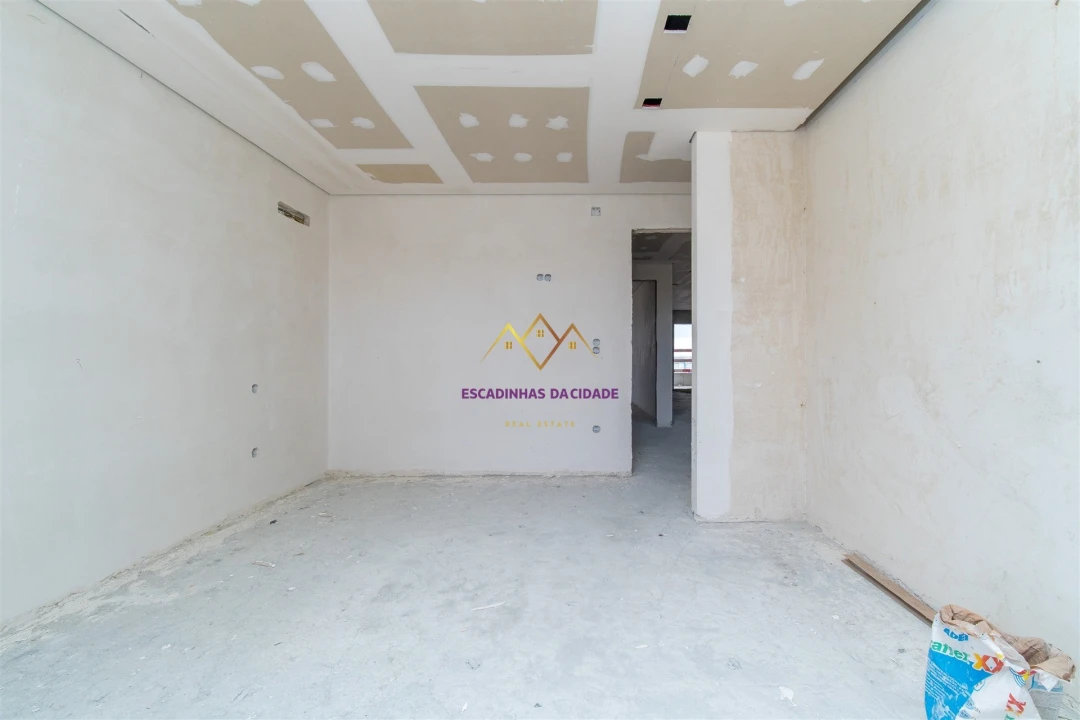 Apartamento T3 para Venda em Sacavém e Prior Velho Foto 27