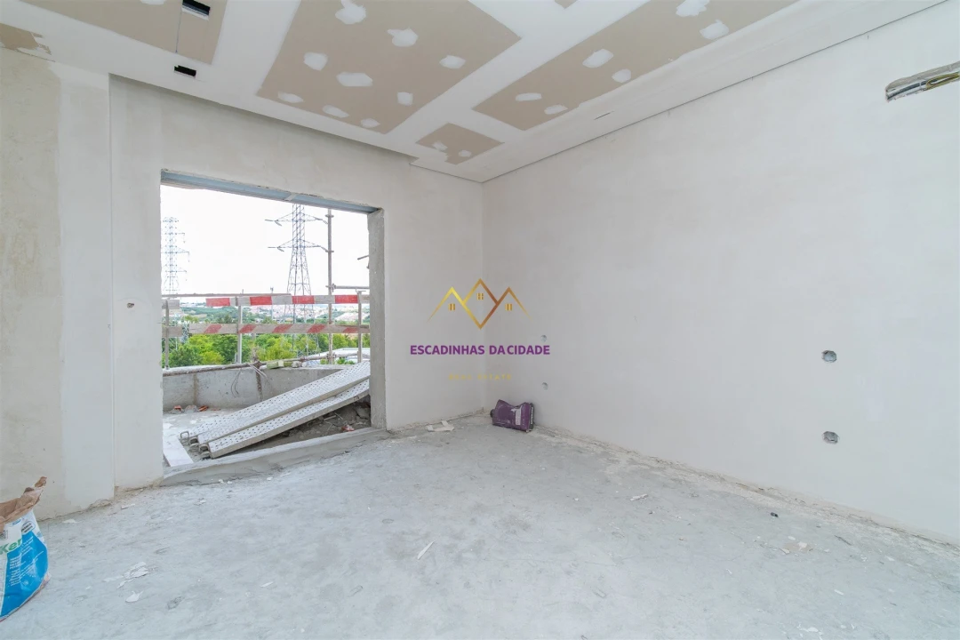 Apartamento T3 para Venda em Sacavém e Prior Velho Foto 24
